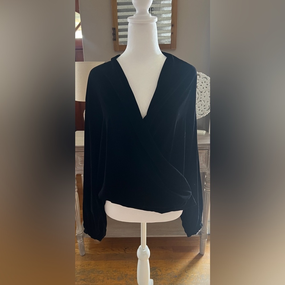 NWT Banana Republic Velour Wrap Top